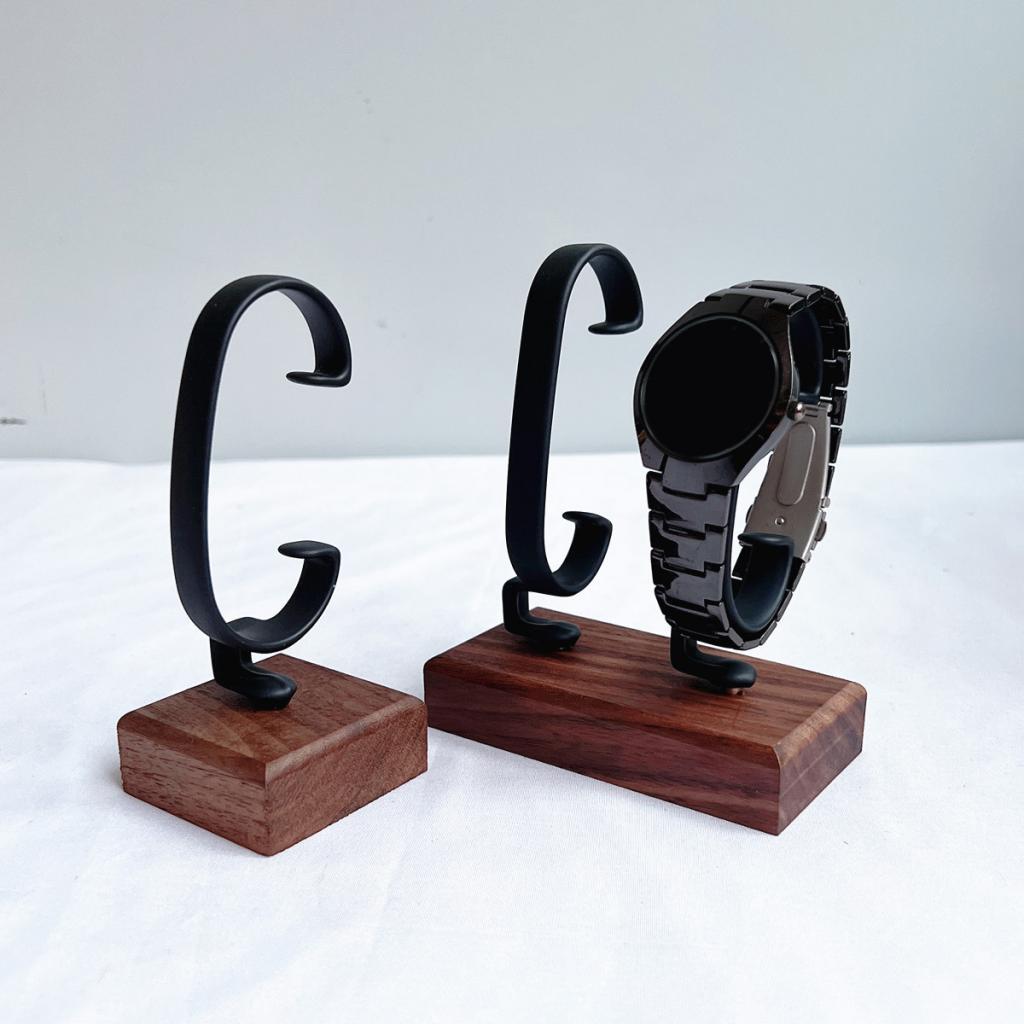 C Shaped Watch Display Stand D - Jewelry And Watches Inc ulasan dan harga